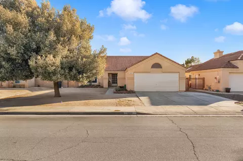 1016 Fairwind Ave, Rosamond, CA 93560