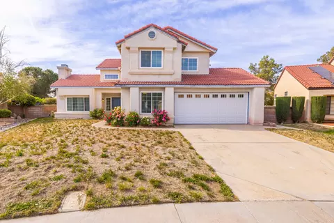 2543 Lawrence Ave, Lancaster, CA 93536