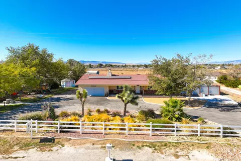 47925 80th St W, Lancaster, CA 93536