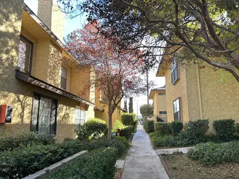 1555 Avenue L Ave W UNIT 5, Lancaster, CA 93534