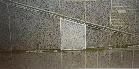 256 Pearblossom Highway, Palmdale, CA 93550