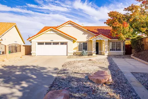 39460 Middleton St, Palmdale, CA 93551