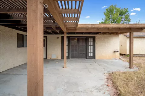 44210 Ruthron Ave, Lancaster, CA 93536 photo 31