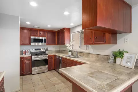 44210 Ruthron Ave, Lancaster, CA 93536 photo 9