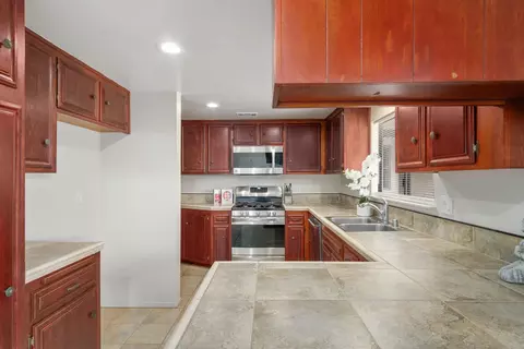 44210 Ruthron Ave, Lancaster, CA 93536 photo 12