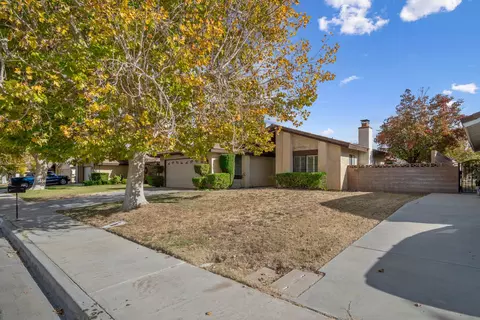 44210 Ruthron Ave, Lancaster, CA 93536 photo 4