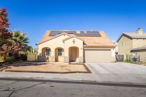 2151 Beechwood St, Lancaster, CA 93535