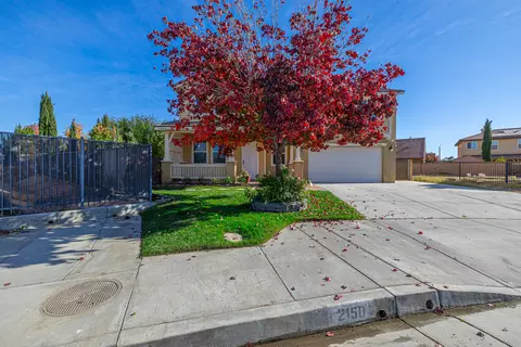 2150 Nugent St E, Lancaster, CA 93535 photo 3