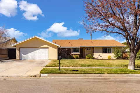 41853 Shain Ln, Lancaster, CA 93536
