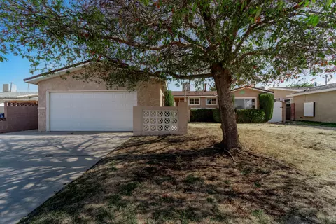 44854 Rodin Ave, Lancaster, CA 93535