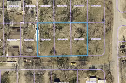 Desswood Drive, Lake Hughes, CA 93532