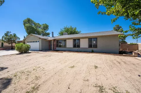 40323 168th St, Palmdale, CA 93591 photo 2