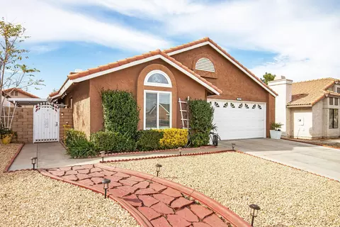 37433 37th St E St E, Palmdale, CA 93550 photo 1