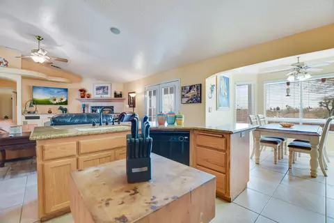 13375 Johnson Rd, Phelan, CA 92371 photo 12