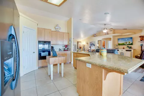 13375 Johnson Rd, Phelan, CA 92371 photo 11