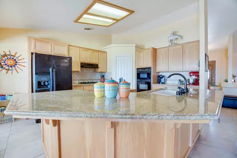 13375 Johnson Rd, Phelan, CA 92371 photo 9