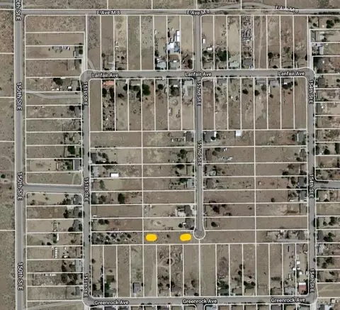 152 152nd St #STE VIC, Lake Los Angeles, CA 93535