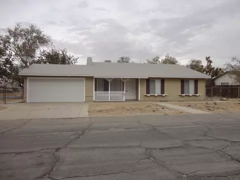 16707 Newmont Ave, Lancaster, CA 93535