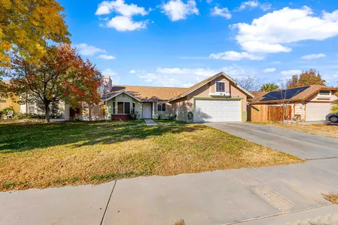 38111 Meadow Wood St, Palmdale, CA 93552