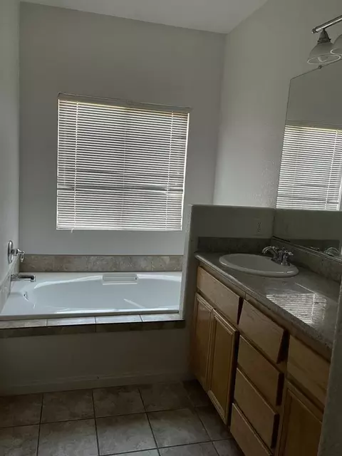 43947 Amy Ct, Lancaster, CA 93535 photo 4