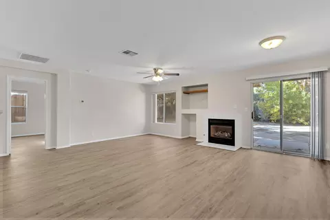 43217 33rd St E, Lancaster, CA 93535 photo 5