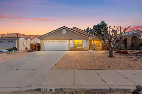 3300 Mesa Ct, Rosamond, CA 93560