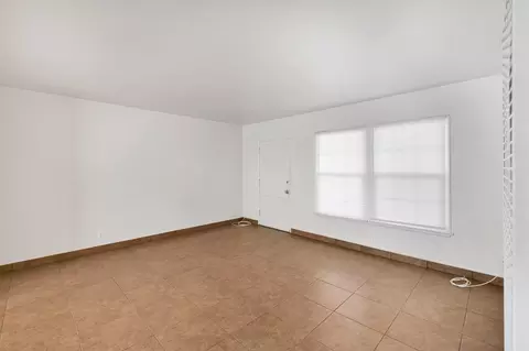 214 Kettering St W, Lancaster, CA 93534 photo 7
