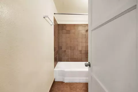 214 Kettering St W, Lancaster, CA 93534 photo 22