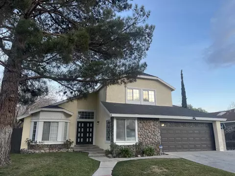 37924 Stardust Pl, Palmdale, CA 93552