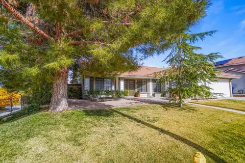 4657 Brisa Dr, Palmdale, CA 93551 photo 4