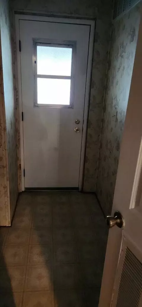 2121 I Ave E #15, Lancaster, CA 93535 photo 13