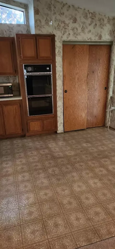2121 I Ave E #15, Lancaster, CA 93535 photo 21