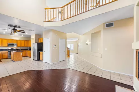 2841 Caruso Ln, Lancaster, CA 93536 photo 11