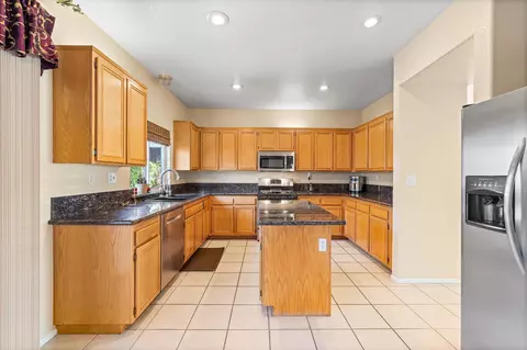 2841 Caruso Ln, Lancaster, CA 93536 photo 14