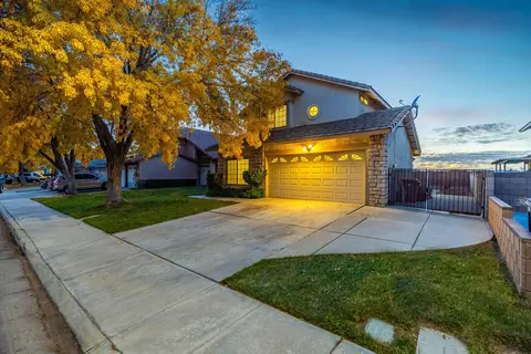 43245 33rd St W, Lancaster, CA 93536 photo 3