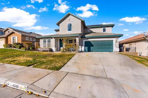 4349 Club Vista Dr, Palmdale, CA 93551