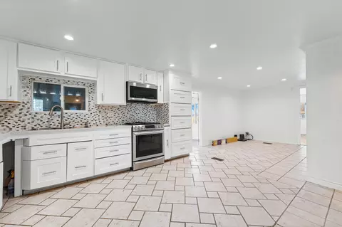3753 Ave I E #178, Lancaster, CA 93535 photo 7