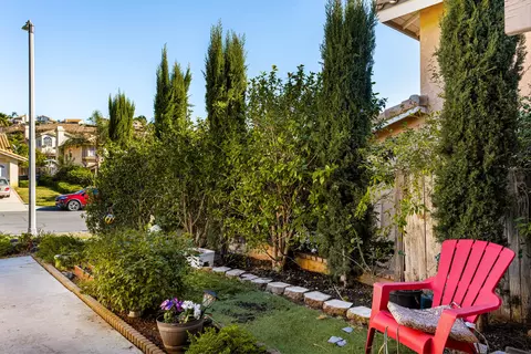 684 Terra Dr, Corona, CA 92883 photo 3