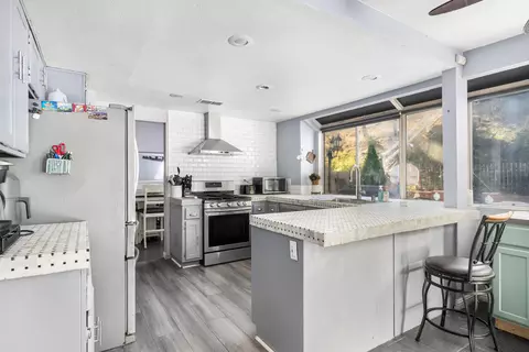 684 Terra Dr, Corona, CA 92883 photo 15