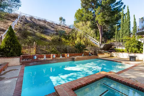 684 Terra Dr, Corona, CA 92883 photo 19