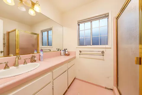 24357 Wabuska St, Newhall, CA 91321 photo 12