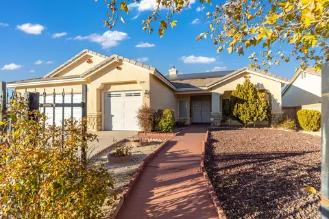 2049 Kalliope Ave, Lancaster, CA 93536 photo 5