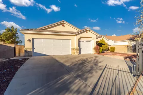 2049 Kalliope Ave, Lancaster, CA 93536 photo 3