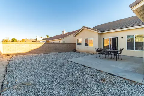 2049 Kalliope Ave, Lancaster, CA 93536 photo 37