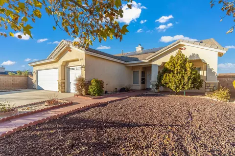 2049 Kalliope Ave, Lancaster, CA 93536 photo 4