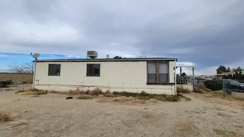 2124 Windflow Dr #64, Rosamond, CA 93560 photo 8