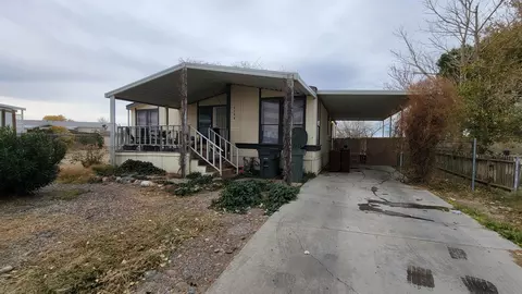 2124 Windflow Dr #64, Rosamond, CA 93560 photo 2