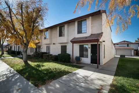 2260 Ave Q4 E #58, Palmdale, CA 93550