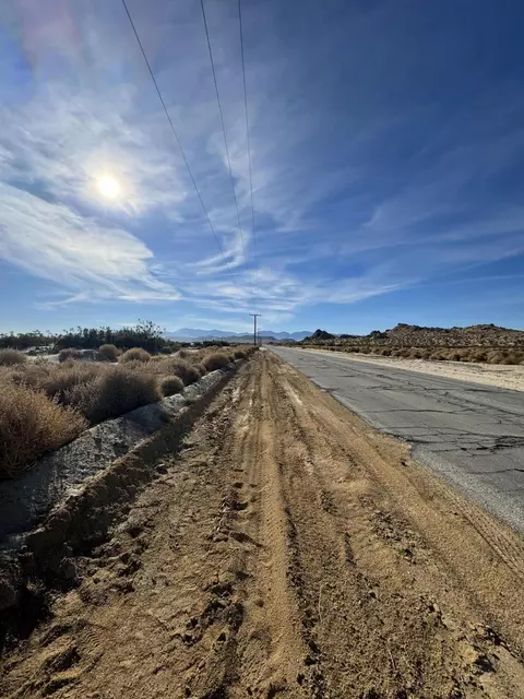 150 L10 #STE VIC, Lancaster, CA 93535 photo 4