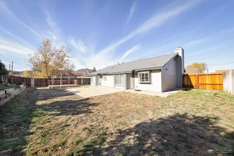 20420 Dawn Ave, Tehachapi, CA 93561 photo 12
